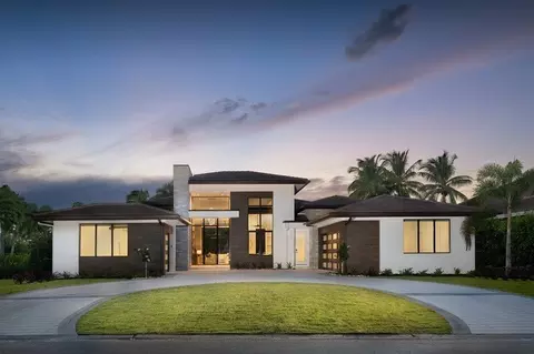 104 SE Rio Casarano, Port Saint Lucie, FL 34984