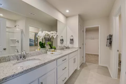 Bath - 3820 Alligator Rd, Florence, SC 29501 photo 2 of 2