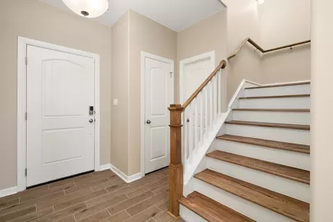 Entry Way - 5101 Carambola Ln, Laredo, TX 78046 photo 2 of 5