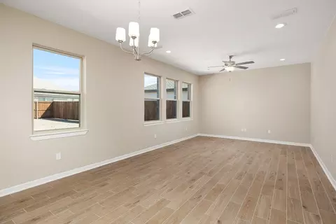 Living - 5101 Carambola Ln, Laredo, TX 78046 photo 2 of 7