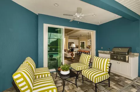 Exterior - 10025 Hammock Brook Dr, Parrish, FL 34219 photo 6 of 16