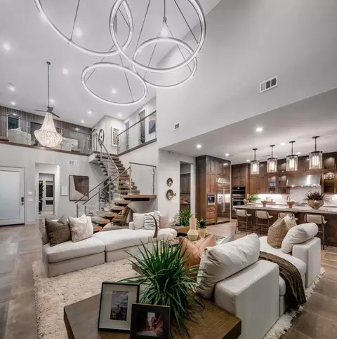 Living - 27546 Juniper Ln, Valencia, CA 91381 photo 4 of 5