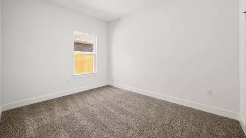 Bedroom - 91 Gray Owl Dr E, Freeport, FL 32439 photo 4 of 9