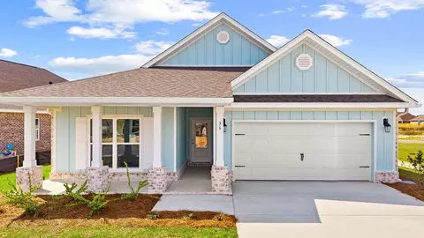 91 Gray Owl Dr E, Freeport, FL 32439
