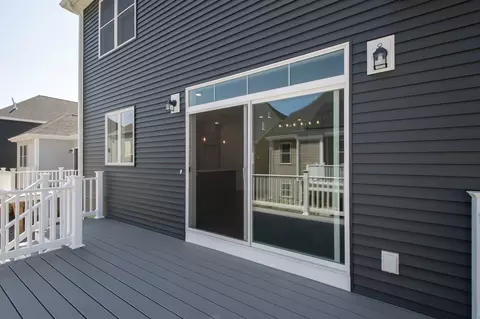 Exterior - 45 Pratt Ave, Bridgewater, MA 02324 photo 5 of 6