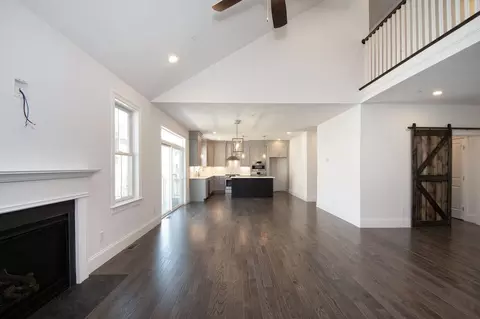 Living - 45 Pratt Ave, Bridgewater, MA 02324 photo 3 of 4
