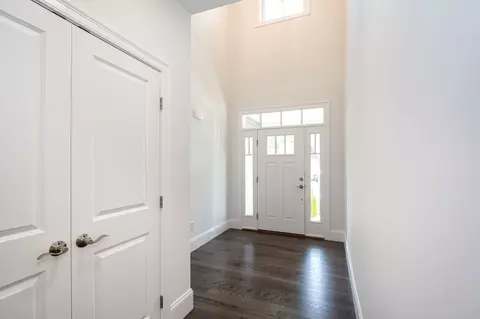 Entry Way - 45 Pratt Ave, Bridgewater, MA 02324 photo 7 of 8