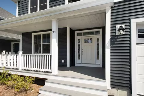 Exterior - 45 Pratt Ave, Bridgewater, MA 02324 photo 4 of 6