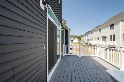 Exterior - 45 Pratt Ave, Bridgewater, MA 02324 photo 6 of 6