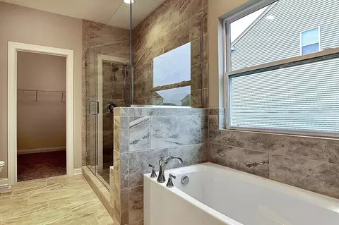 Bath - 6466 E 104th Ave, Winfield, IN 46307 photo 2 of 11