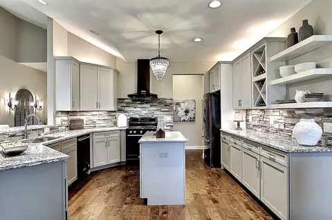 Kitchen - 6466 E 104th Ave, Winfield, IN 46307 photo 1 of 9