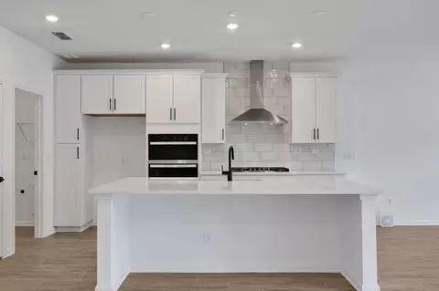 Kitchen - 3161 Gadwall Rd, Orange Park, FL 32073 photo 2 of 5