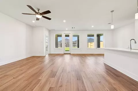 22307 Prickly Pear Dr, Tomball, TX 77375