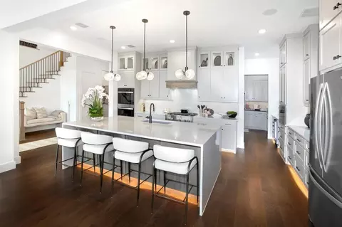 Kitchen - 2012 Rangeland Way, Argyle, TX 76226 photo 6 of 11