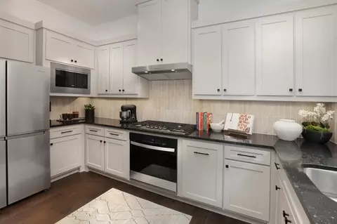 Kitchen - 2012 Rangeland Way, Argyle, TX 76226 photo 7 of 11