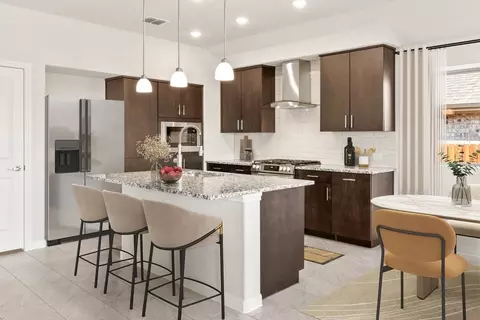 Kitchen - 245 Eagle View Ln, Commerce, TX 75428 photo 3 of 6