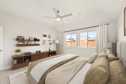 Bedroom - 245 Eagle View Ln, Commerce, TX 75428 photo 5 of 9