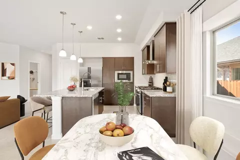 Kitchen - 245 Eagle View Ln, Commerce, TX 75428 photo 4 of 6