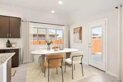 Dining - 245 Eagle View Ln, Commerce, TX 75428 photo 1 of 2