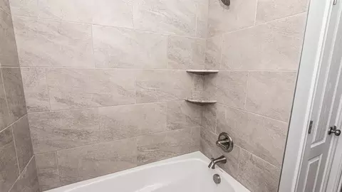 Bath - 930 E Drahner Rd, Oxford, MI 48371 photo 8 of 8