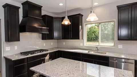 Kitchen - 930 E Drahner Rd, Oxford, MI 48371 photo 4 of 7