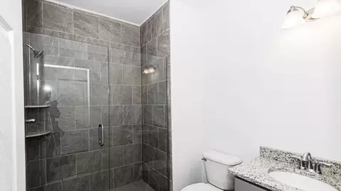 Bath - 930 E Drahner Rd, Oxford, MI 48371 photo 2 of 8