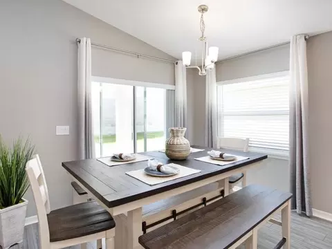 Dining - 7681 SE 113th Pl, Belleview, FL 34420 photo 1 of 1