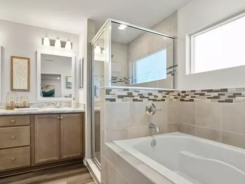 Bath - 7681 SE 113th Pl, Belleview, FL 34420 photo 3 of 3