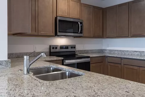 Kitchen - 2412 Wild Horse Way, Eustis, FL 32726 photo 4 of 7