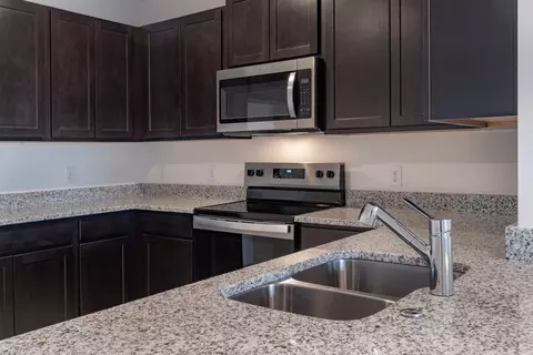Kitchen - 2412 Wild Horse Way, Eustis, FL 32726 photo 7 of 7