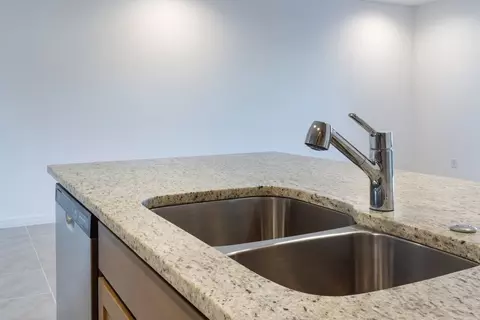 Kitchen - 2412 Wild Horse Way, Eustis, FL 32726 photo 5 of 7