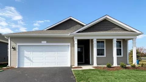 2572 Skye Dr, Pingree Grove, IL 60140