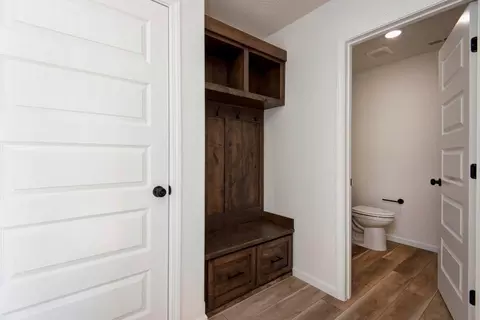 Entry Way - 1917 Wellington Dr, Ozark, MO 65721 photo 1 of 2