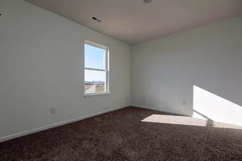 Bedroom - 1917 Wellington Dr, Ozark, MO 65721 photo 3 of 4