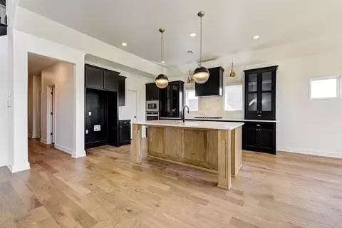 Kitchen - 7201 E Oakland St, Broken Arrow, OK 74014 photo 1 of 6