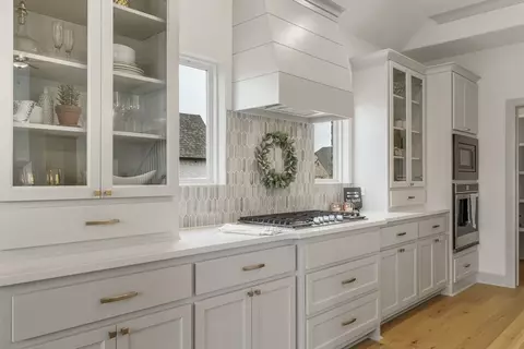 Kitchen - 7201 E Oakland St, Broken Arrow, OK 74014 photo 3 of 6
