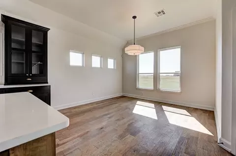 Dining - 7201 E Oakland St, Broken Arrow, OK 74014 photo 2 of 7