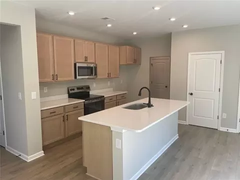 Kitchen - 120 Cherry Glen Way, Euharlee, GA 30145 photo 1 of 7