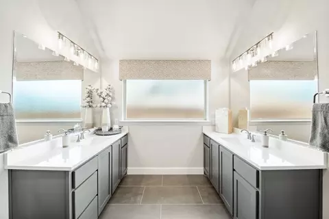 Bath - 2019 Meraki Pkwy, Forney, TX 75126 photo 1 of 5