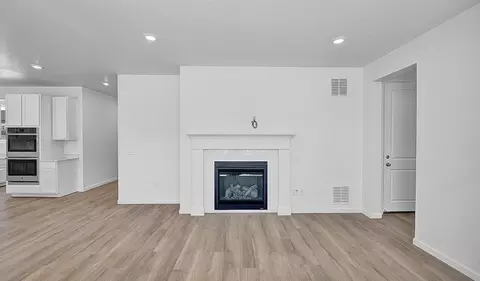 Living - 2018 E Burger St, Lake Point, UT 84074 photo 2 of 7