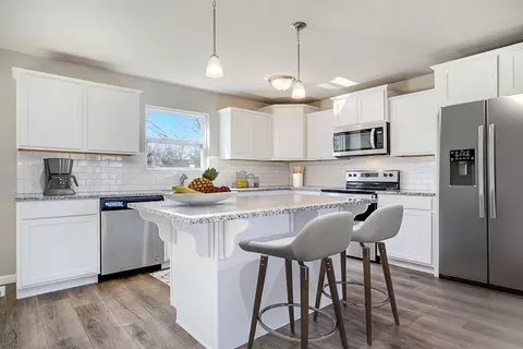 Kitchen - Pileated Ave., Caledonia, MI 49316 photo 4 of 7