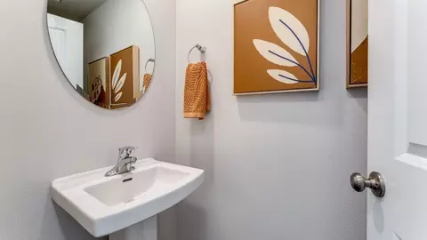 Bath - 6415 Polar Dr, Pasco, WA 99301 photo 1 of 9