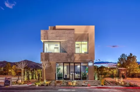 4077 Heron Fairway Dr, Las Vegas, NV 89141