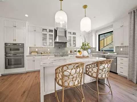 Kitchen - 7 Erin Dr, San Rafael, CA 94903 photo 1 of 4