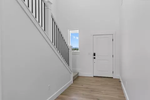 Entry Way - 1502 Silver Canoe Loop, Logan, UT 84321 photo 4 of 7