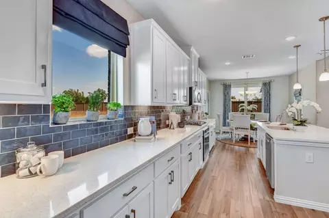 Kitchen - 4801 Triadic Ln, Prosper, TX 75078 photo 6 of 10