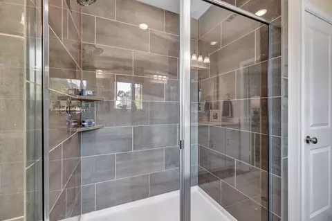 Bath - 4801 Triadic Ln, Prosper, TX 75078 photo 3 of 12