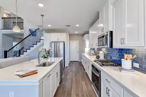 Kitchen - 4801 Triadic Ln, Prosper, TX 75078 photo 4 of 10