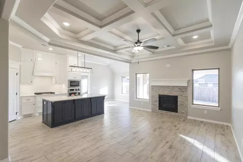 Living - 932 Hydrangea Way, Edmond, OK 73034 photo 7 of 17