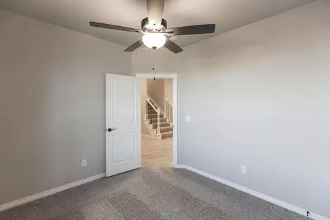 Bedroom - 932 Hydrangea Way, Edmond, OK 73034 photo 12 of 17